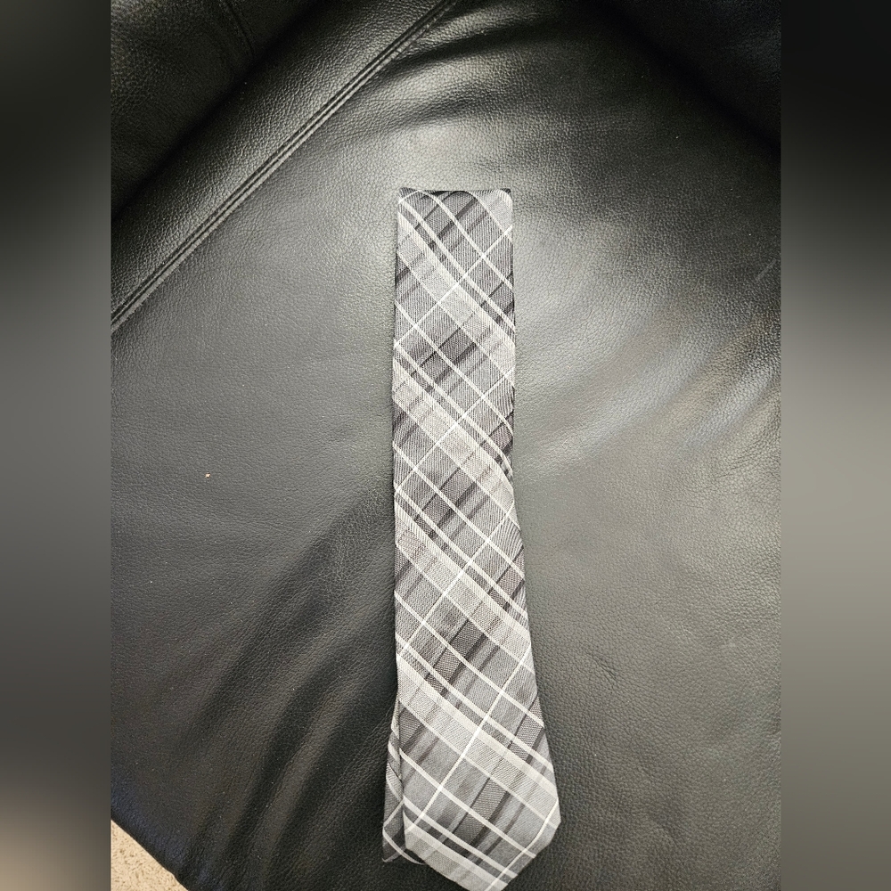 Calvin klein grey textured tie